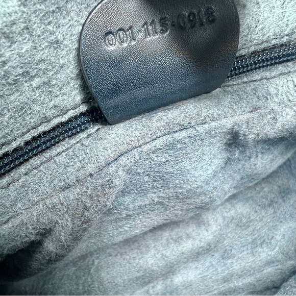 GUCCI GG Monogram Supreme Ophidia Web Bag
Crossbody Purse - Picture 9 of 9